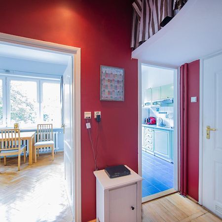 Апартаменти Hoza Str Apt. Great Location. Close To Everything. Варшава Екстер'єр фото