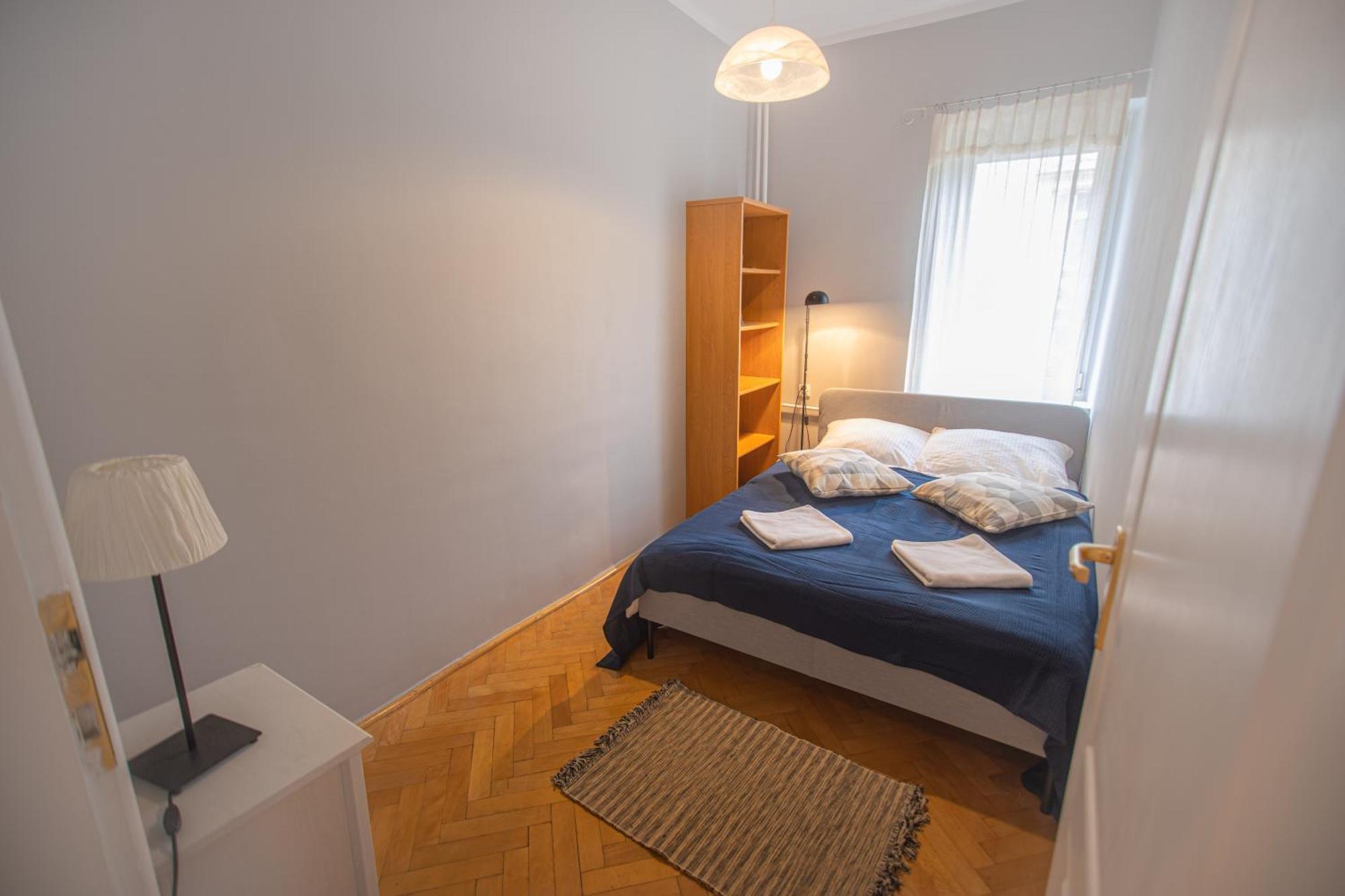 Апартаменти Hoza Str Apt. Great Location. Close To Everything. Варшава Екстер'єр фото