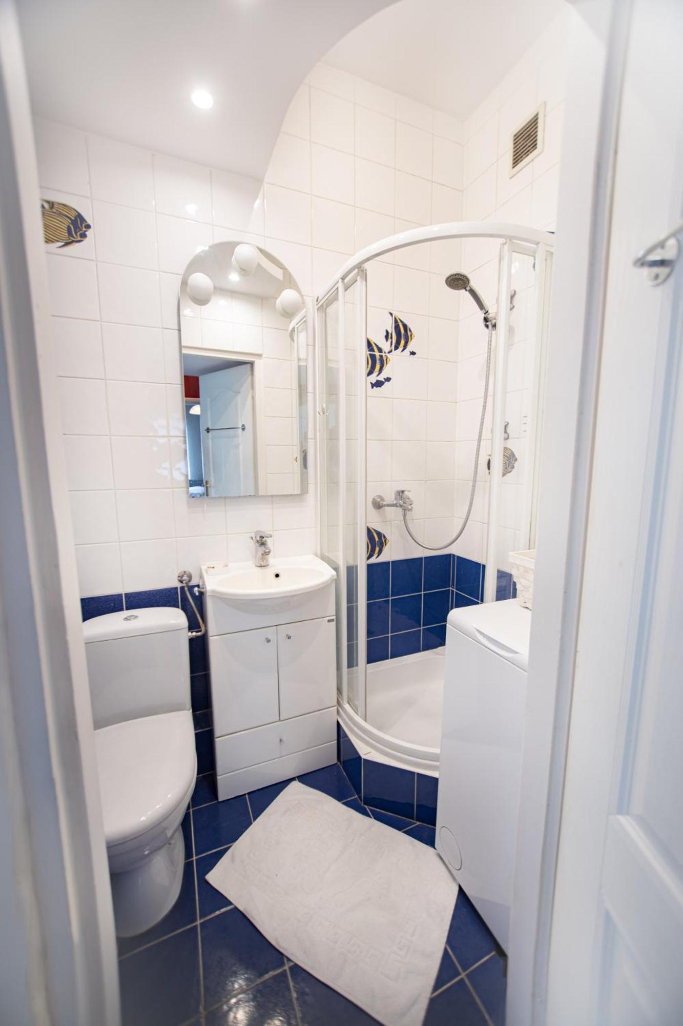 Апартаменти Hoza Str Apt. Great Location. Close To Everything. Варшава Екстер'єр фото