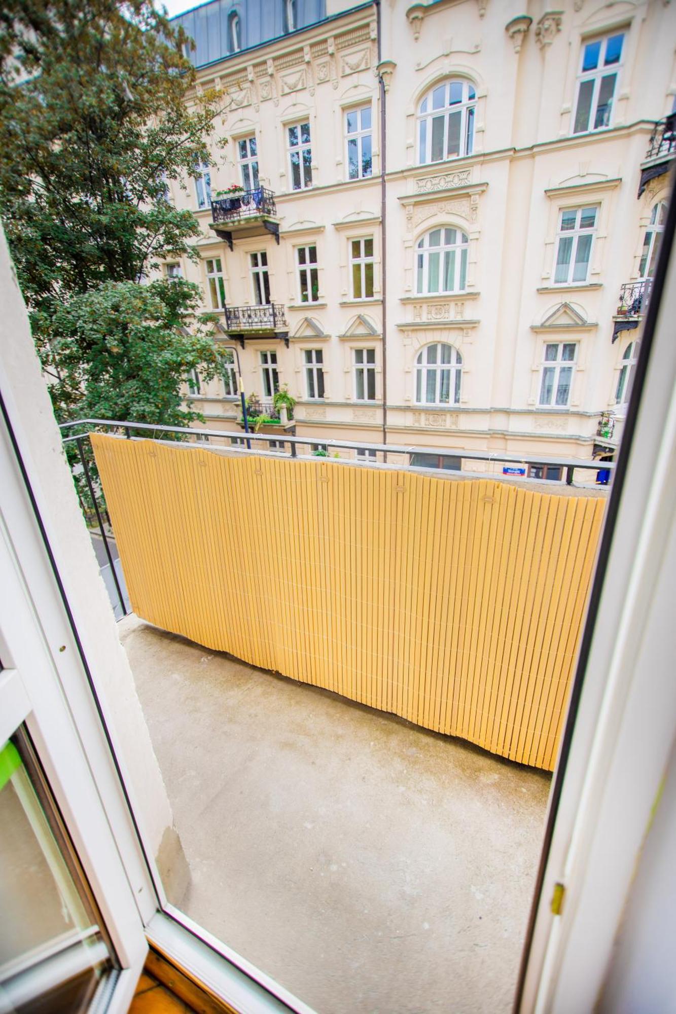 Апартаменти Hoza Str Apt. Great Location. Close To Everything. Варшава Екстер'єр фото